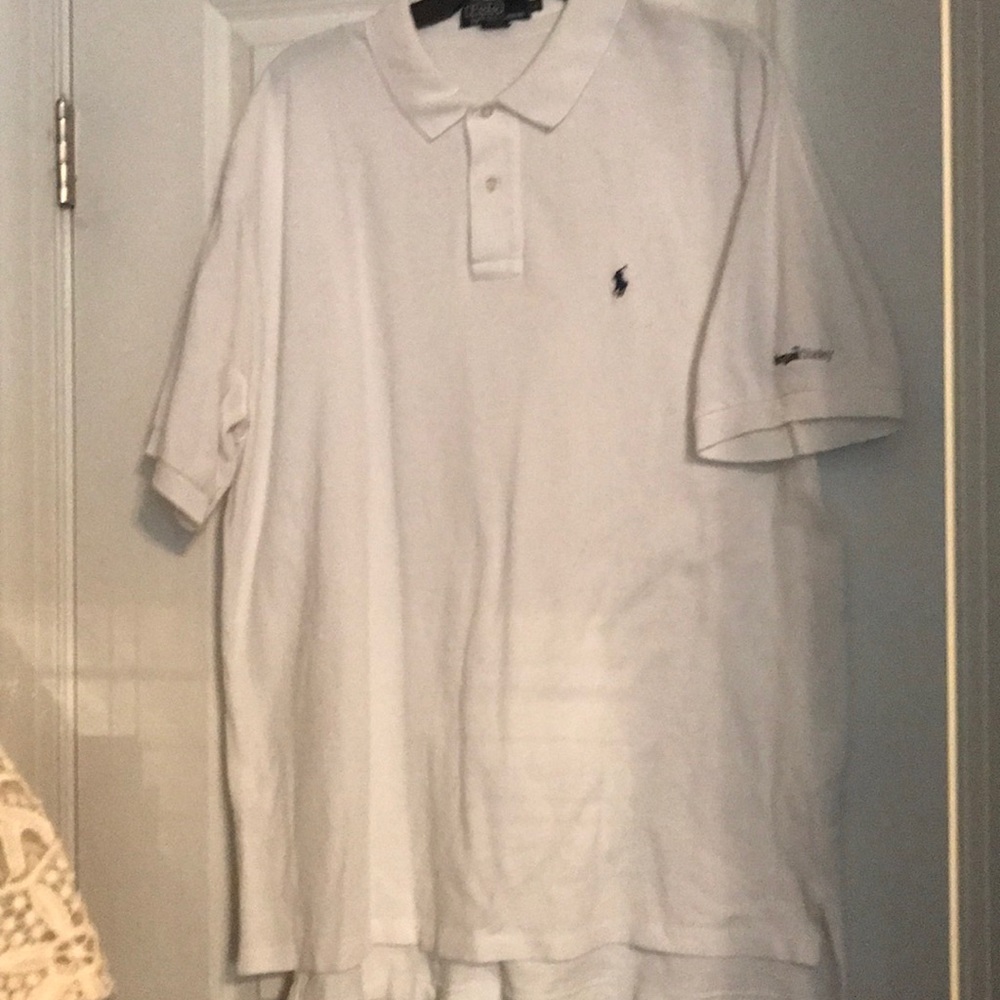 Men’s Polo in size XL in EUC